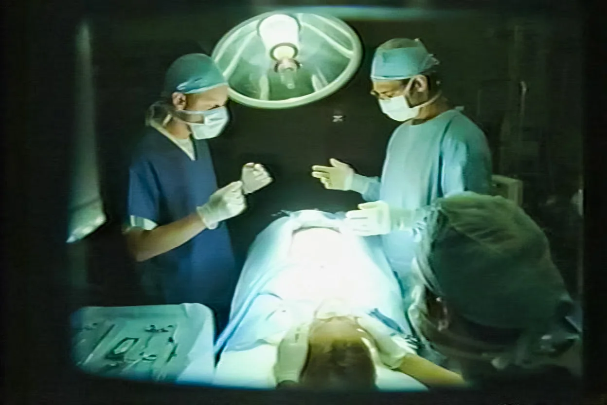 The surgical tray